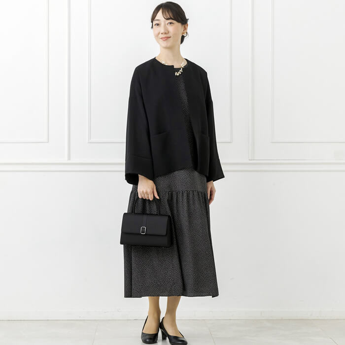 ピンドットプリントのワンピース M・ブラック｜東京ソワール