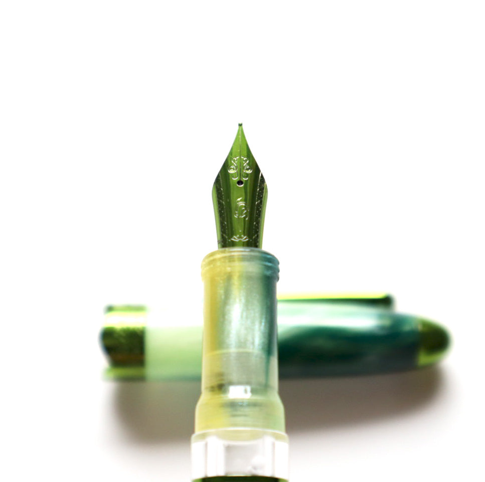 Nahvalur(ナーヴァル) 万年筆 ホライゾン ガイア 細字/中字 – forme