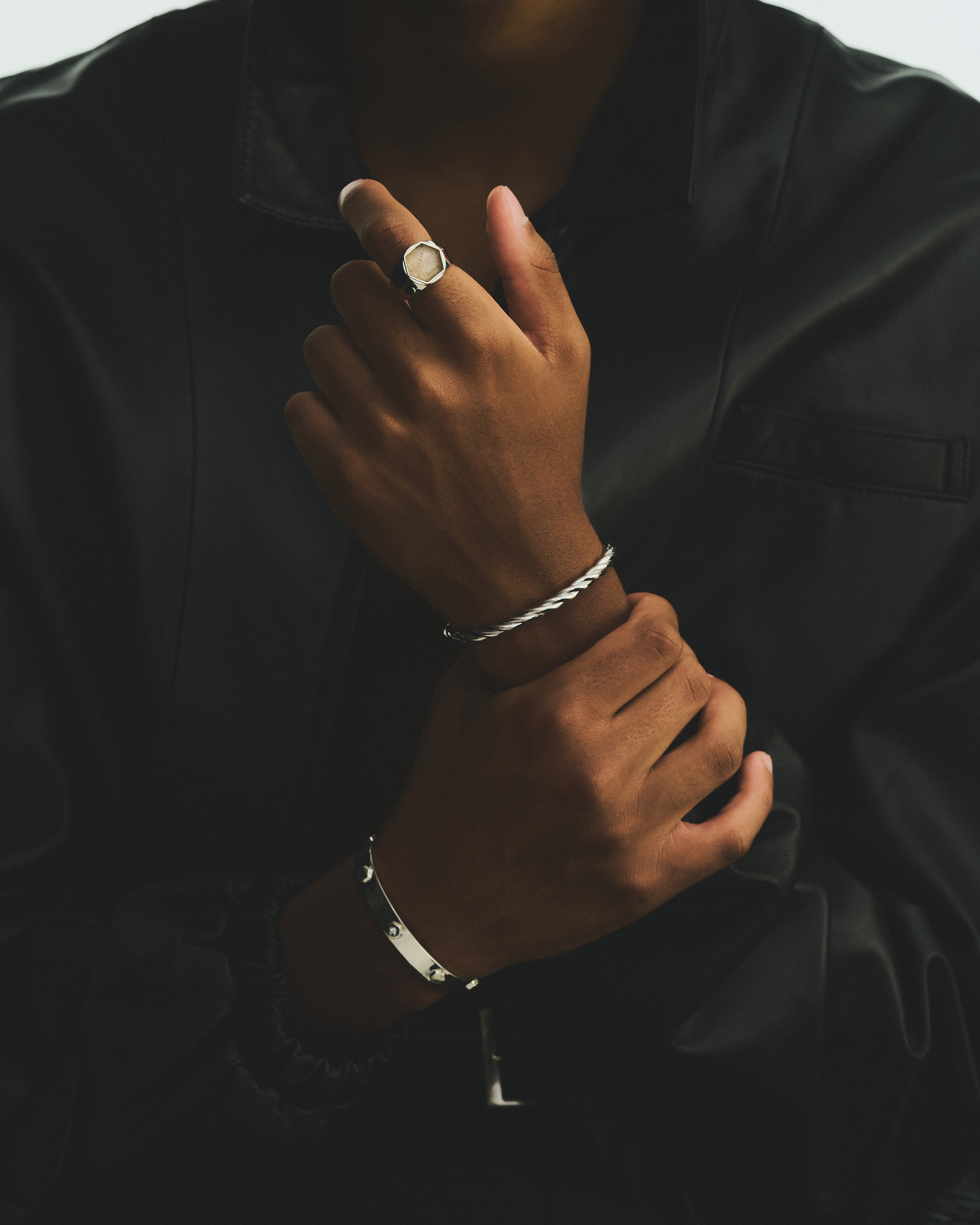 W TM BOLT BANGLE M SILVER | FORSOMEONE(フォーサムワン)公式ONLINE STORE