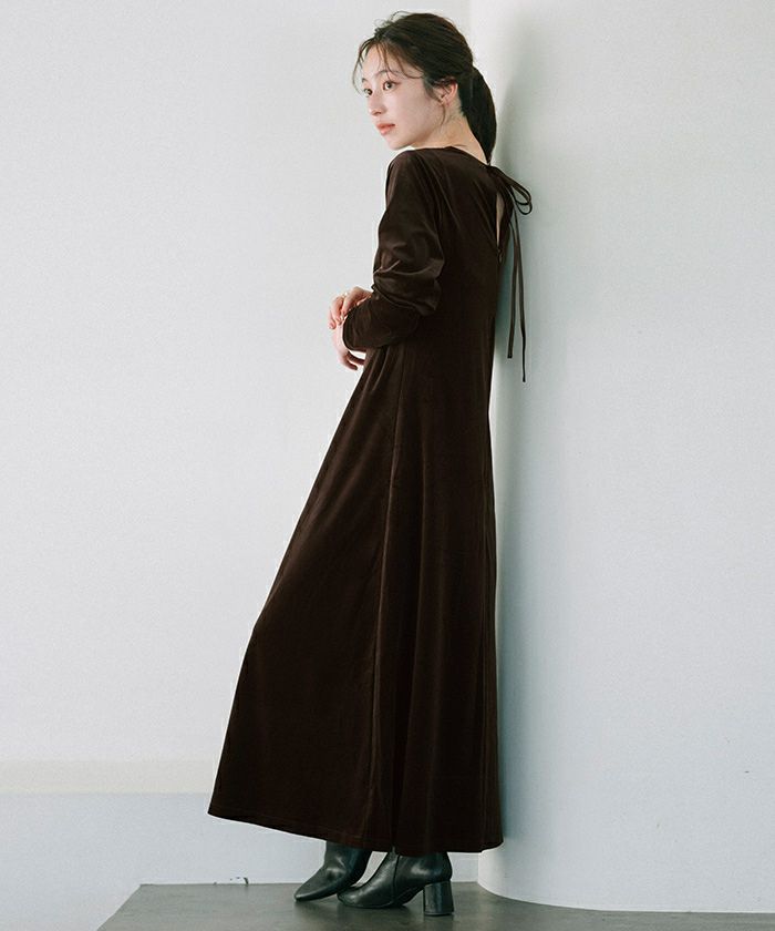 バックリボンフィットアンドフレアベロアワンピース | ur's（ユアーズ）