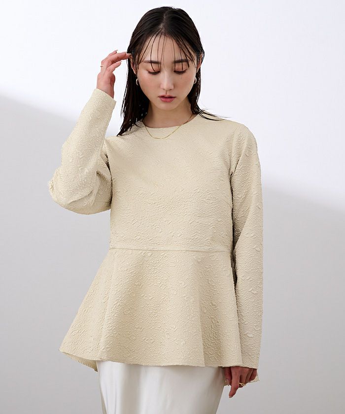 ふくれジャガードクルーネックペプラムプルオーバー | ur's（ユアーズ）