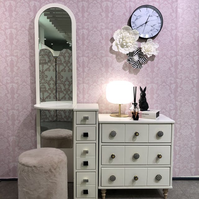 ハンドルの付け替えで楽しむドレッサーコーディネート | Francfranc