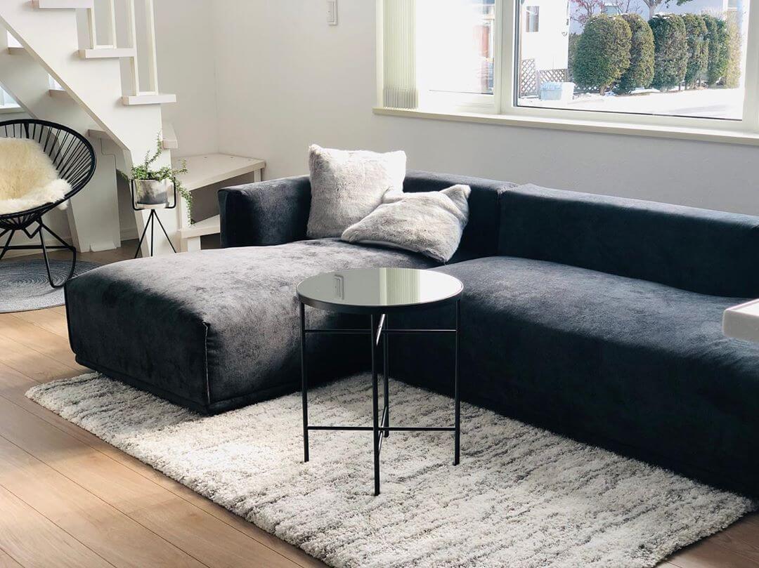 シンプルインテリアを叶える、定番の人気ソファ | Francfranc（フラン