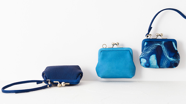 池之端銀革店】Cramp×SUKUMO Leather 藍染めがま口財布 | 藤巻百貨店