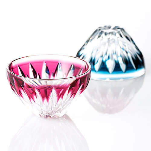 薩摩びーどろ工芸】薩摩切子 富士山盃「赤富士」 | 藤巻百貨店