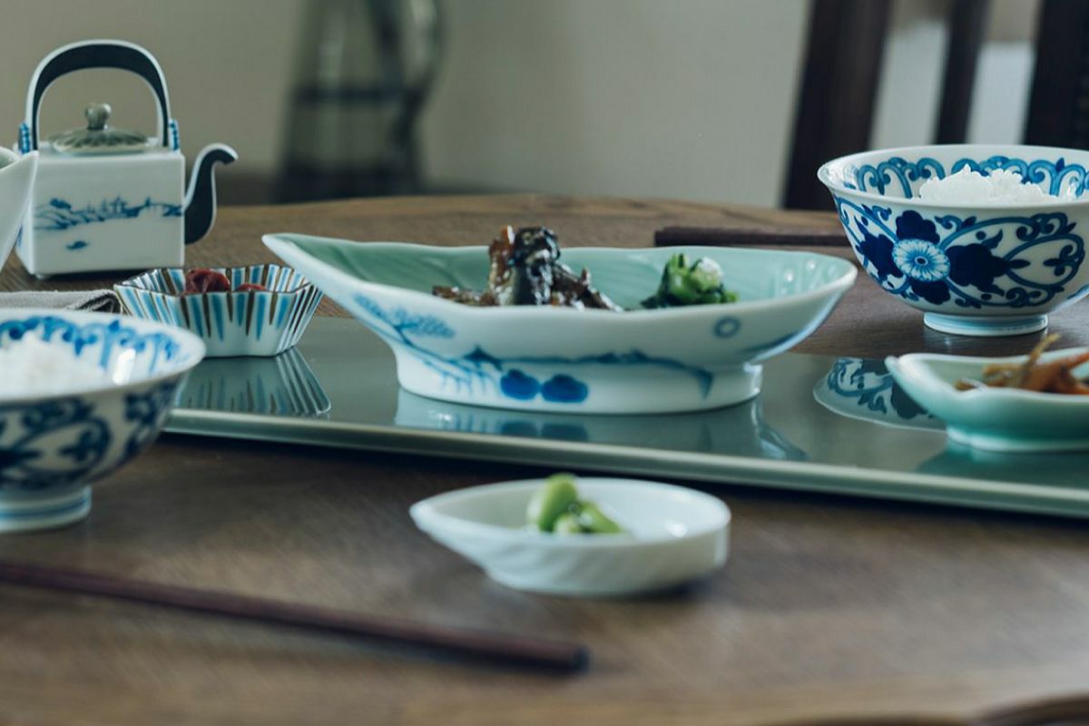 笹青磁 竹の子彫刻皿 | 有田焼 深川製磁｜公式オンラインストア