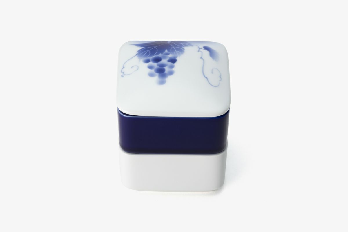 ブルーワイナリー 二段角蓋物 | 有田焼 深川製磁｜公式オンラインストア