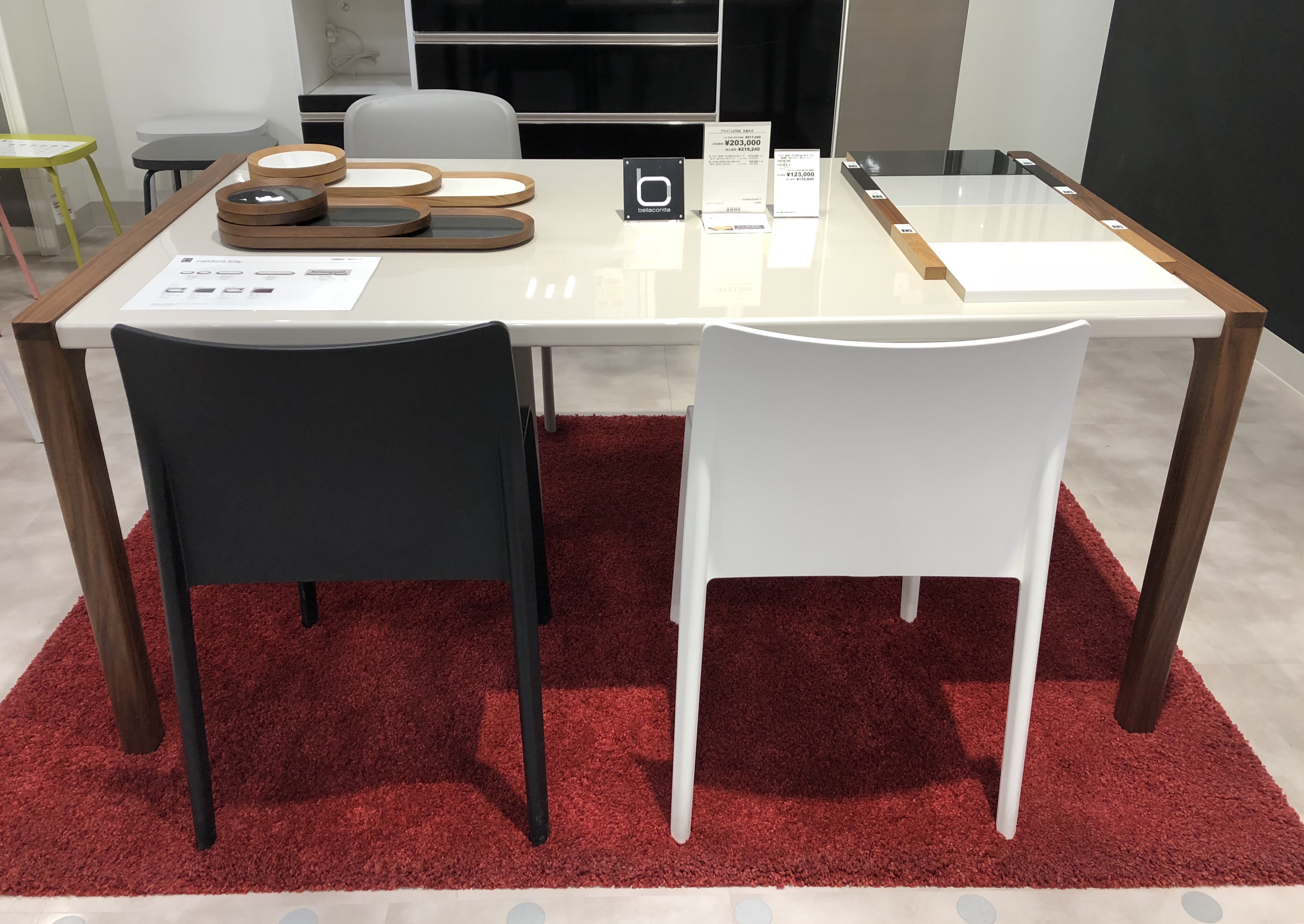 国内最大級のインテリアのテーマパーク ファニチャードーム