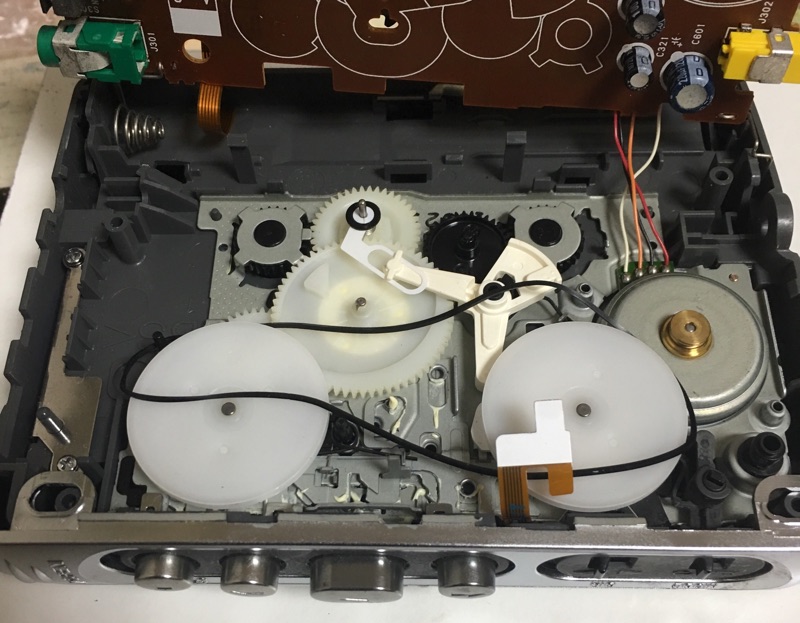 SONY WM-MV1を分解・修理しました。ウォークマン ベルト交換 | ガァガァ堂