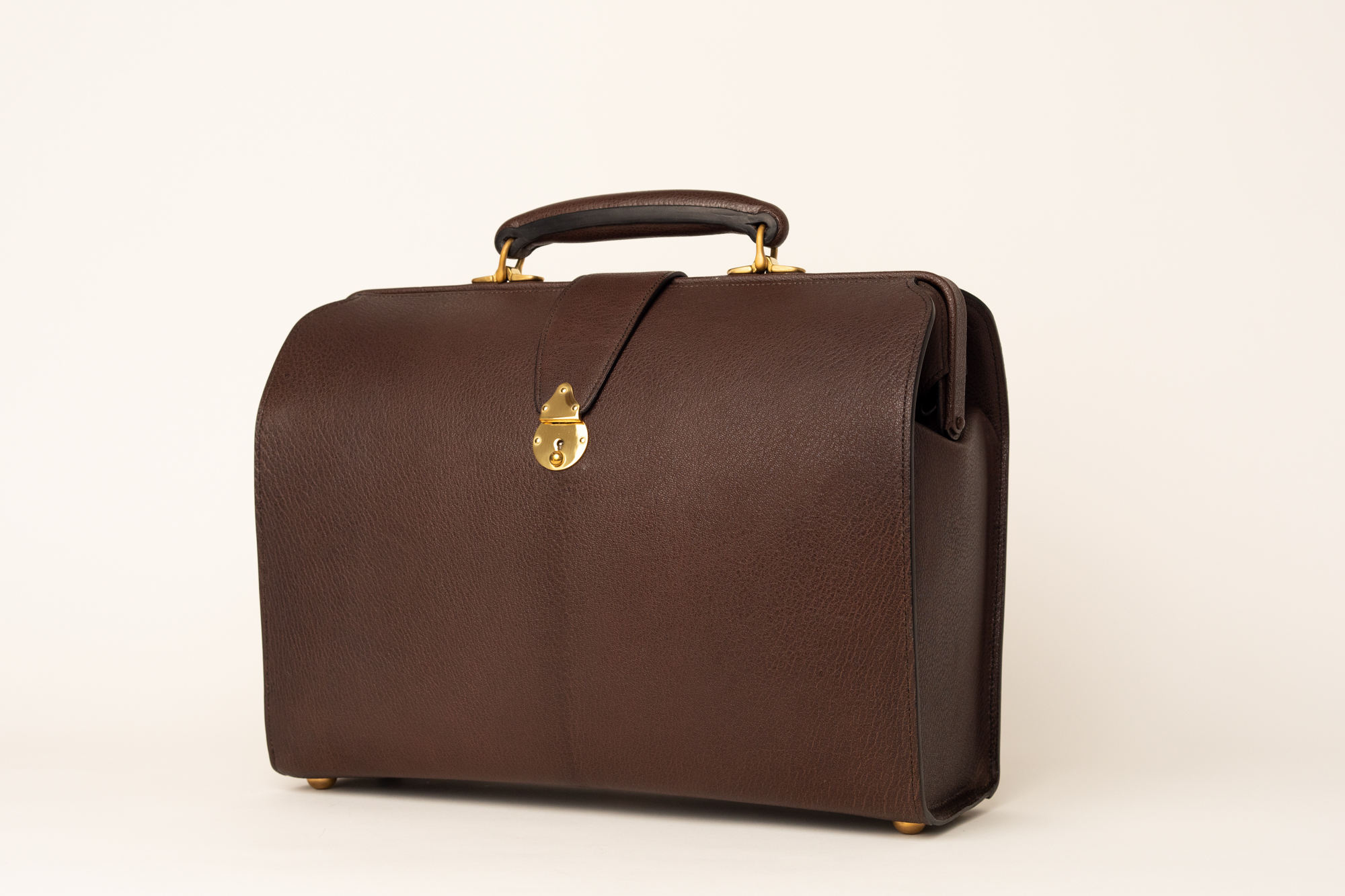 茶利八方のダレスバッグ – ghoe｜ゴエ 徳島県の革工房