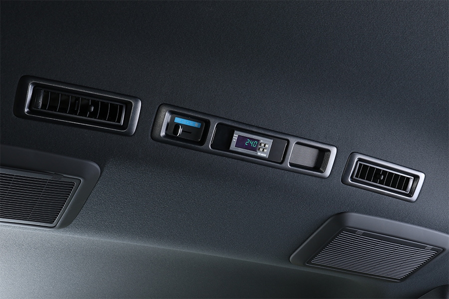 ハイエース200系 専門店 ユーアイビークルのハイエース リアクーラー