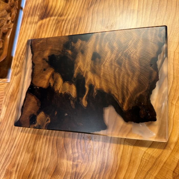 屋久杉自然虎杢原板入花台（レジン花台）5549 | 屋久杉花台 | 屋久杉堂