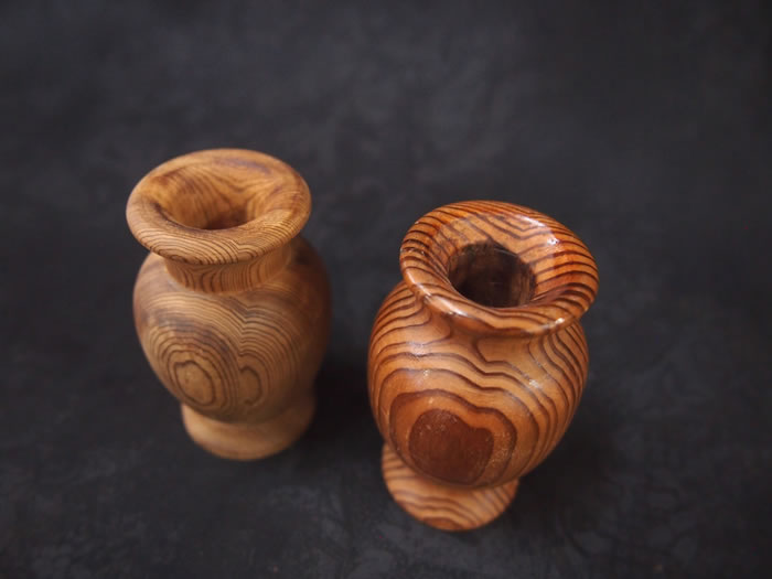 茶色の存在感ある壺(一輪挿し) 茶色の存在感ある壺(一輪挿し)