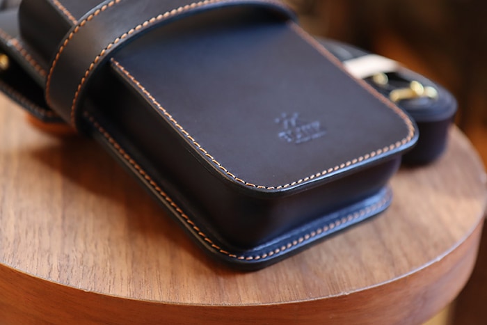 シザーケース本革5丁用 -square s- |シザーケース専門店｜美容師向け本