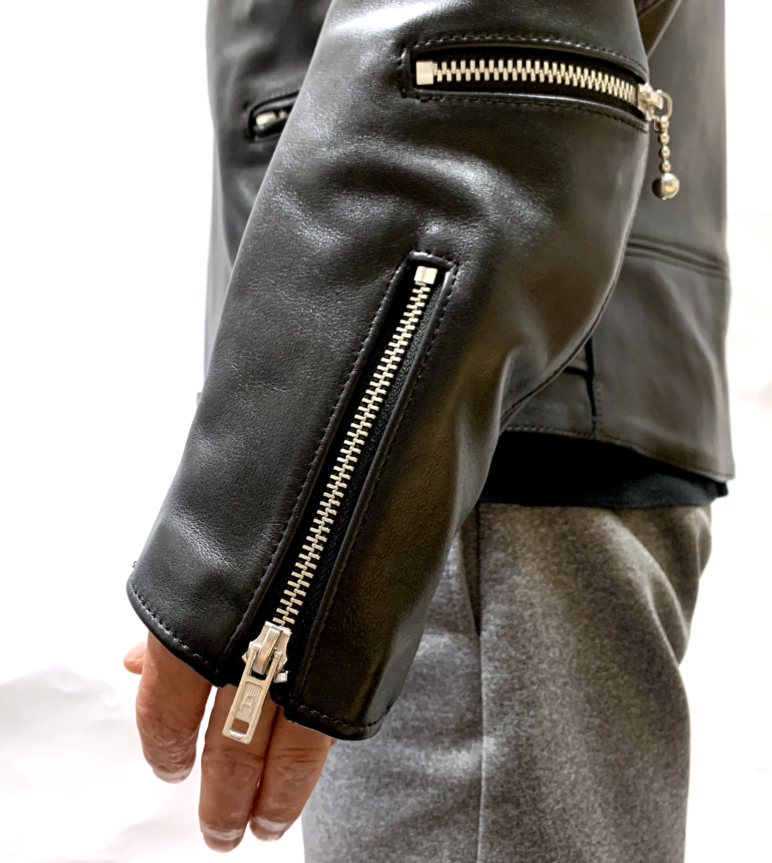 NEW!!!【666 LEATHER WEAR 原宿店限定】 袖丈調節オプション新登場！！