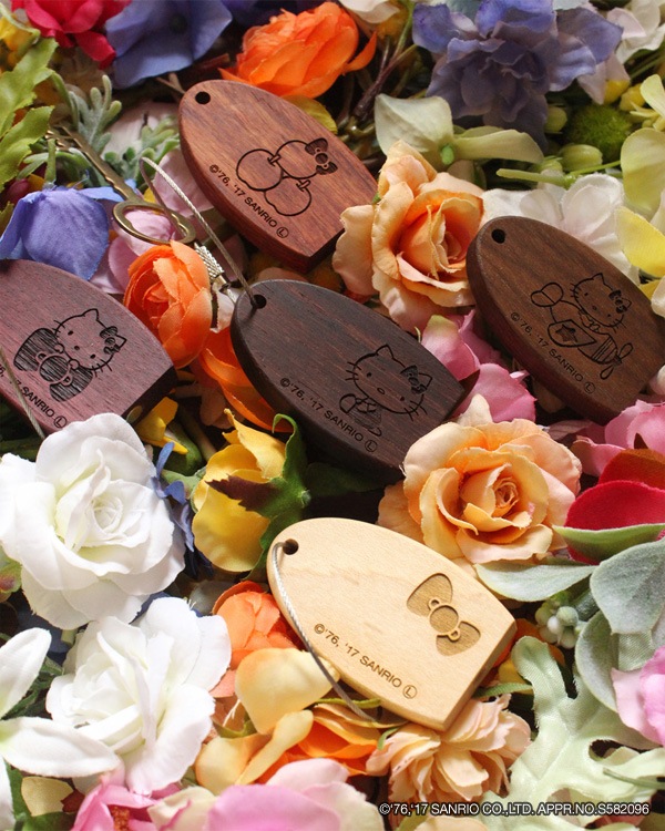ハローキティ】「Keyholder-Pick」キティちゃんの刻印がかわいい木製