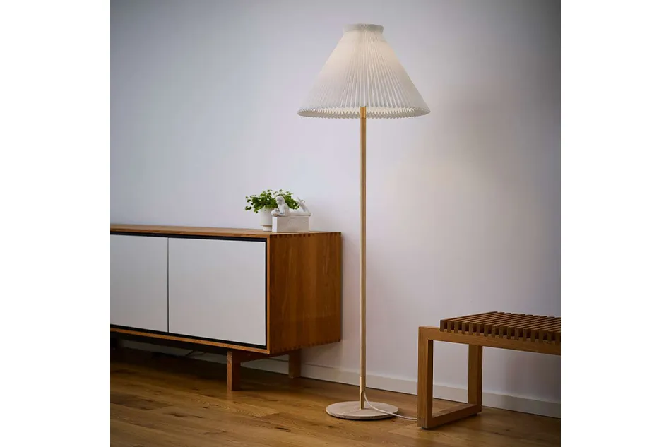 Model328 LK80 Floor Lamp（モデル328 フロアランプ） / LE KLINT（レ