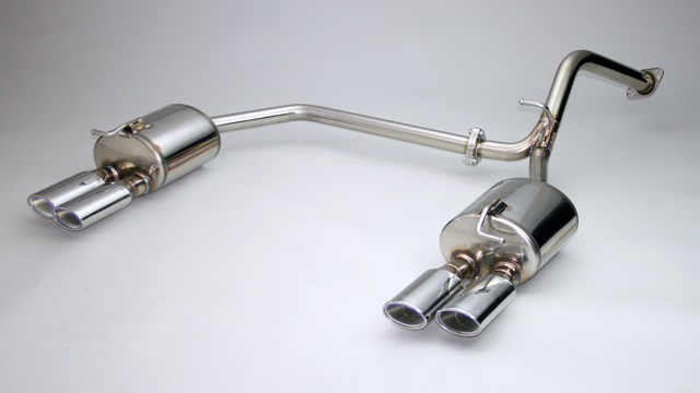 プリウス30系用 GANADOR マフラー（左右4本出し）を販売中です