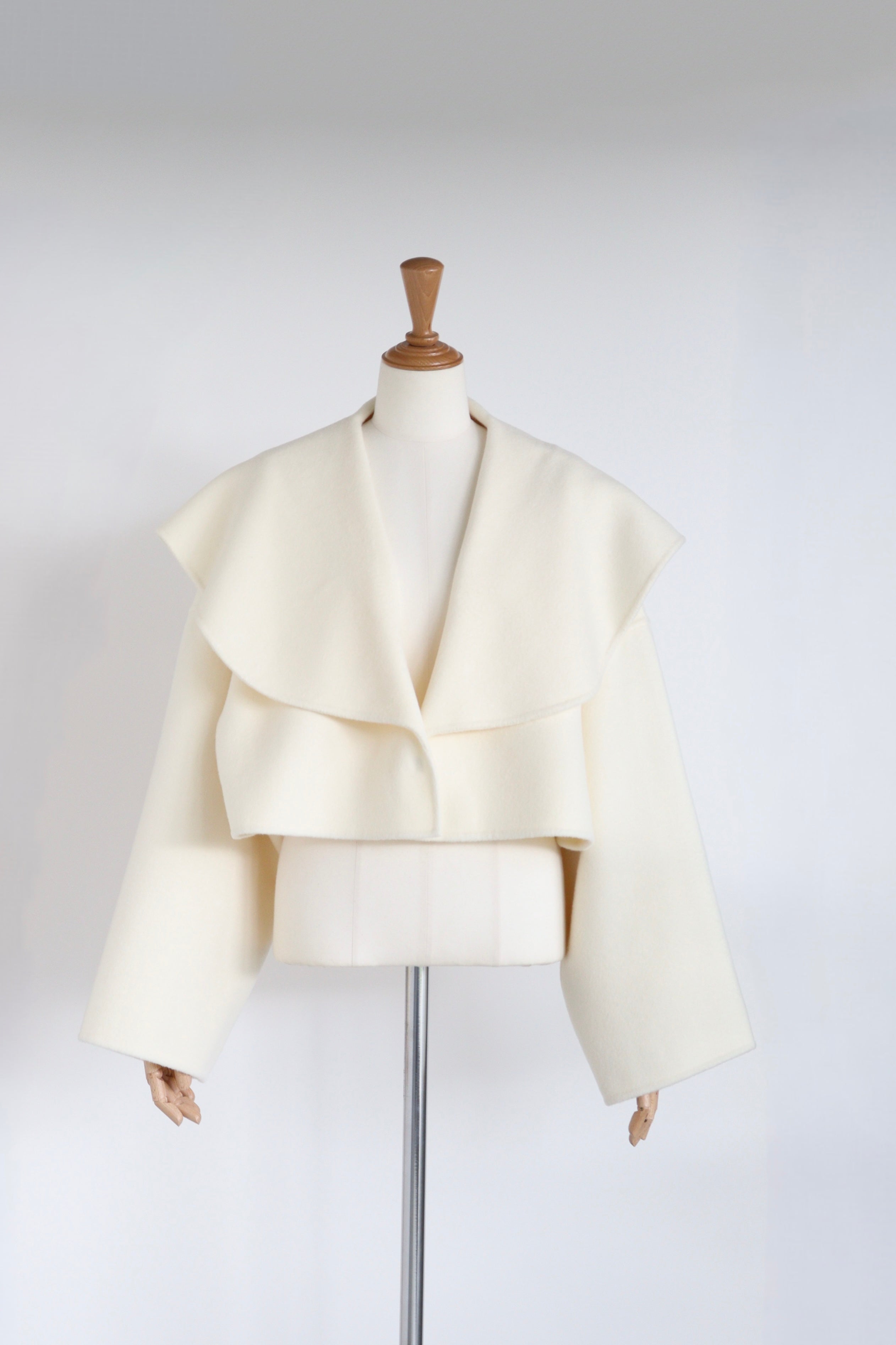 Girlish St.cecilia BOLERO 黒 ネット完売品 美品】Girlish St.cecilia