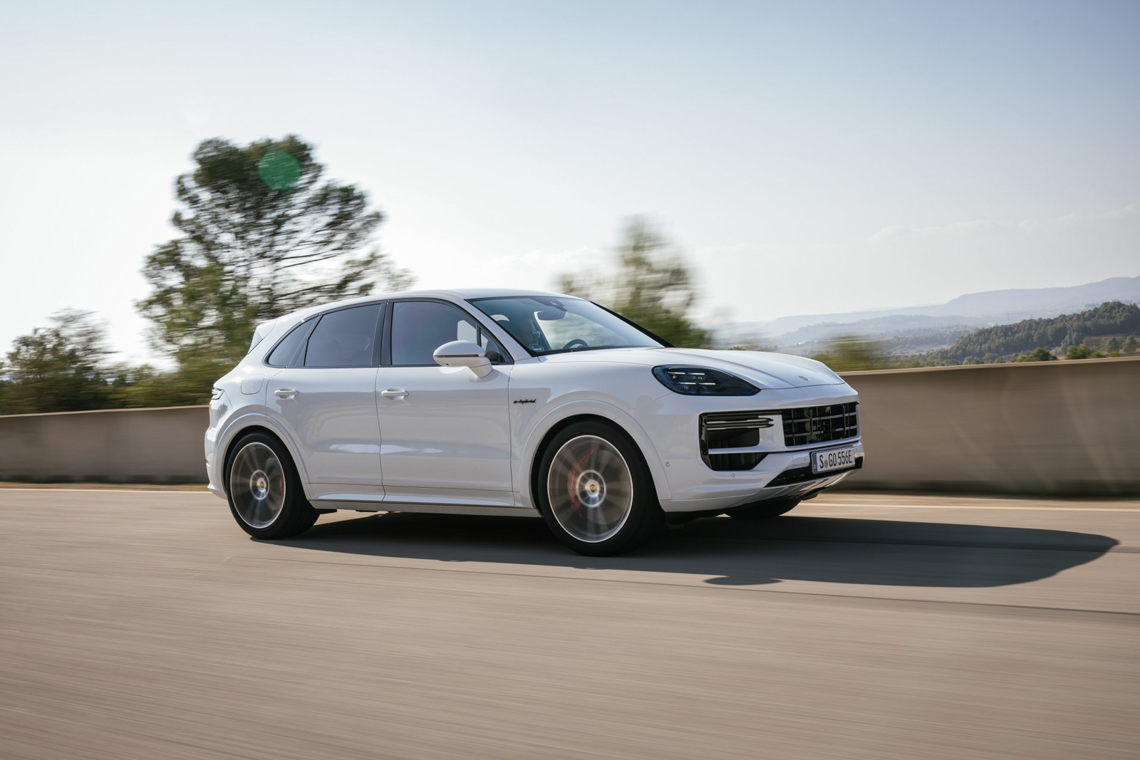 ポルシェ、カイエンの改良進化版をバルセロナで乗ってみた【試乗記