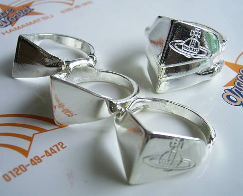 ヴィヴィアンウエストウッド ナックルダスター コレクション