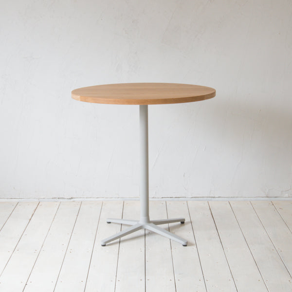 Round Cafe Table Φ700｜オーク無垢材 | 北欧家具 北欧インテリア通販