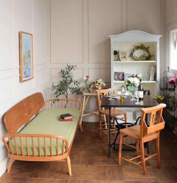 アーコール（ERCOL)社のビンテージ家具、ディベッドになるウィンザー