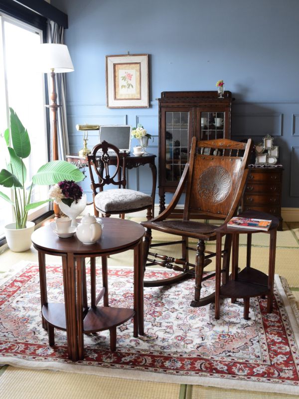 イギリスのアンティーク家具、5台がセットになったマホガニー材の