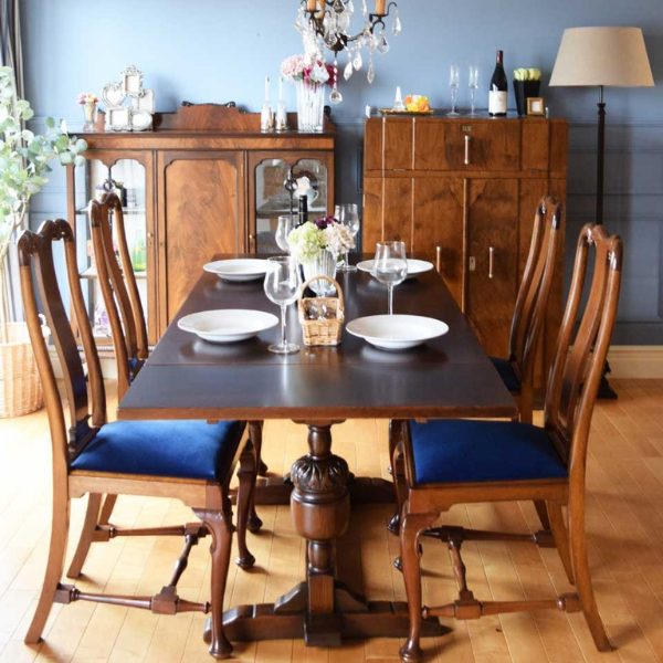 クイーン・アン様式とは？女王時代の英国家具の魅力【公式