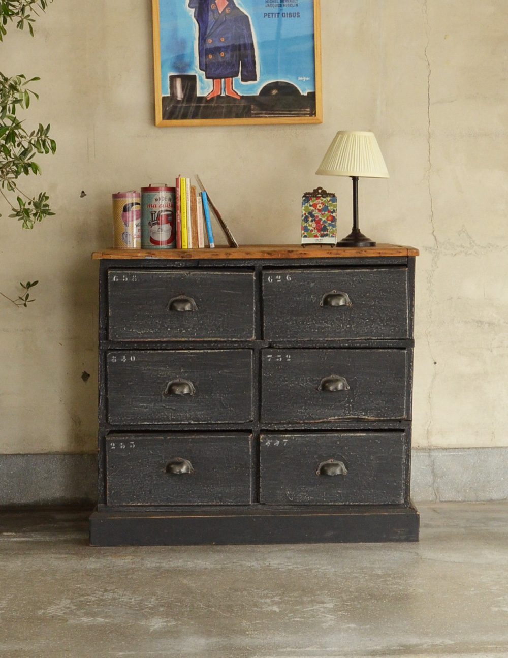 フランスからのビンテージ家具、アンティークのチェスト（ドロワー）(x