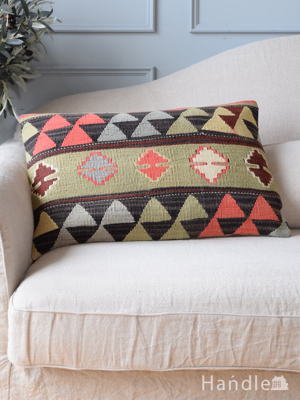 プトラック（Pitrak）モチーフのおしゃれなクッションカバー60✕40(m