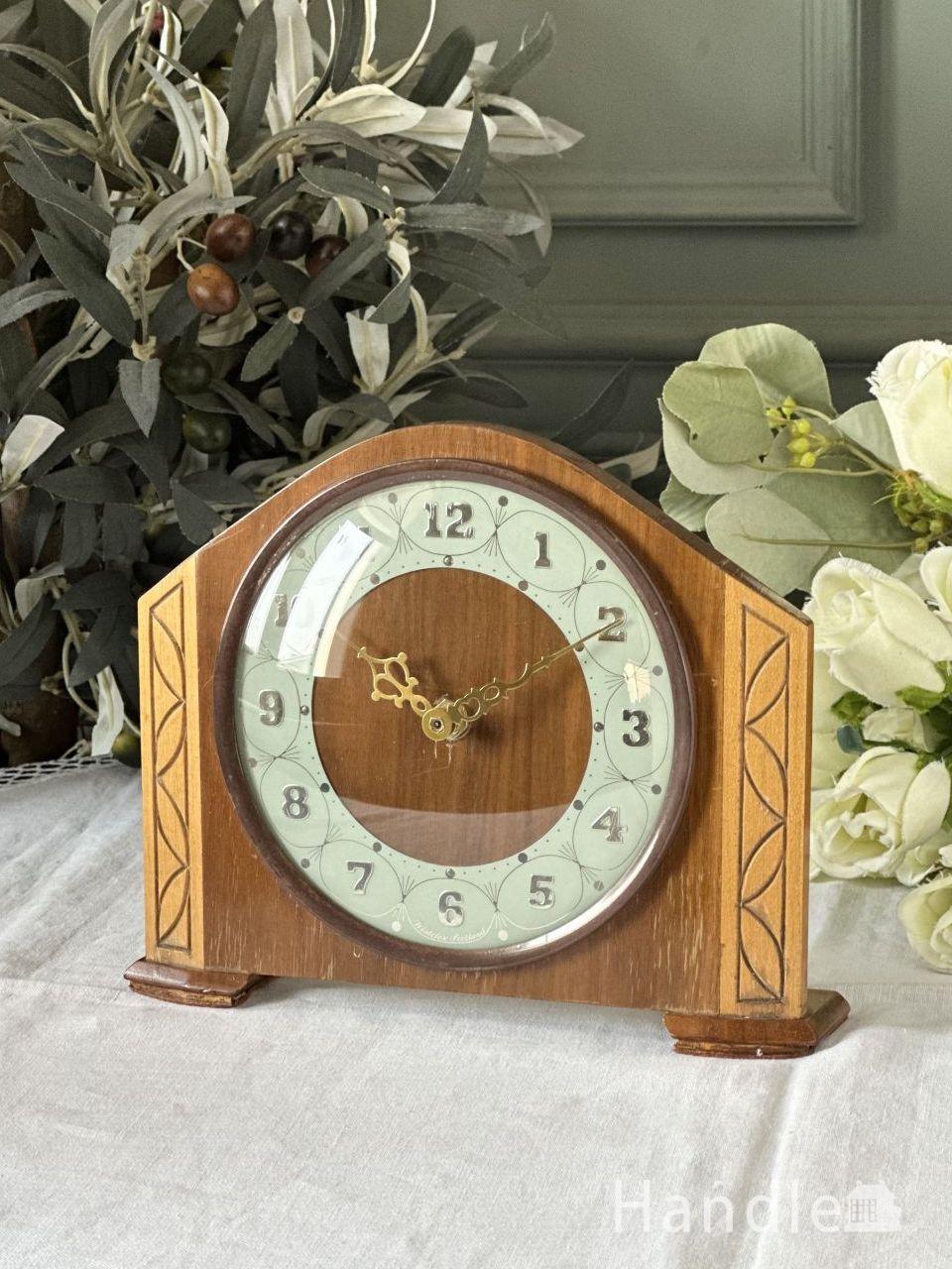 イギリスから届いたアンティーククロック、フレームがおしゃれな木製の