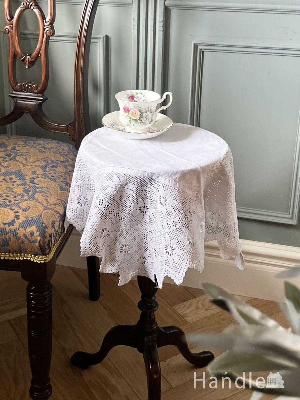 フランスから届いたおしゃれなテーブルマット、アンティークの手織りの