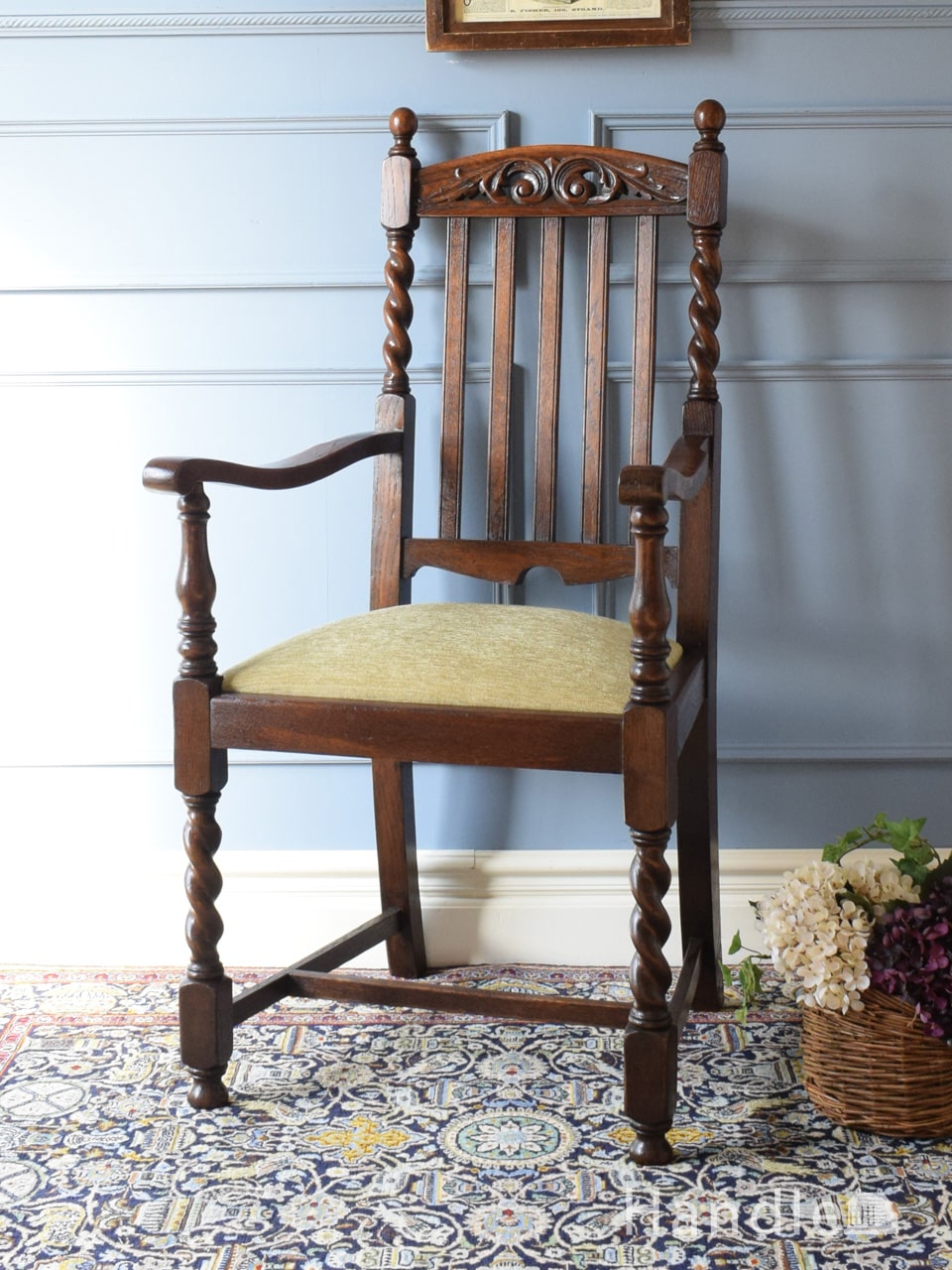 ツイストが美しい英国アンティークの椅子、イギリスから届いたオーク材