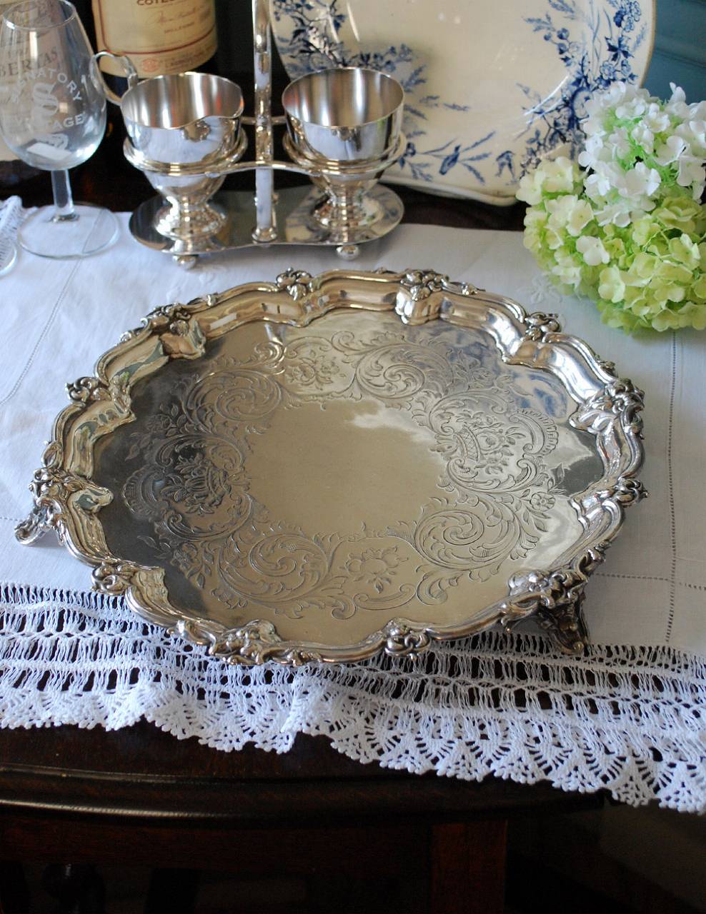 英国で買い付けてきた銀雑貨、フローラルのアンティークシルバーの
