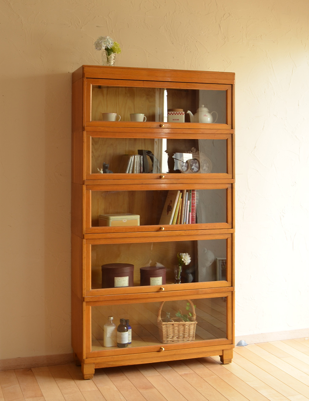 アンティークの英国家具、ナチュラルな茶色のスタッキングブックケース