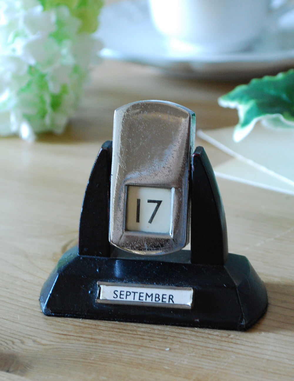 イギリス輸入のアンティーク雑貨、卓上カレンダー（日めくり式