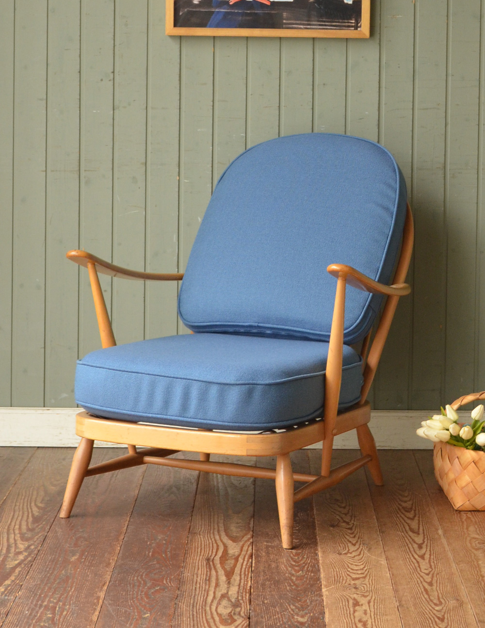 イギリスのシンプルなアンティークソファ、アーコールのラウンジチェア