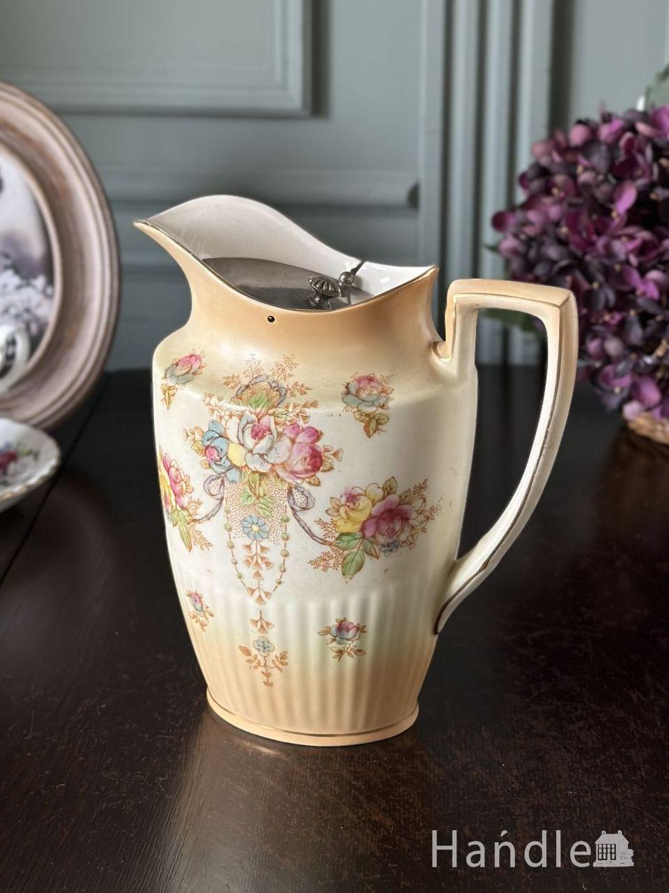 英国アンティークのクラウンデボン、Vellum wareのフタ付きウォーター