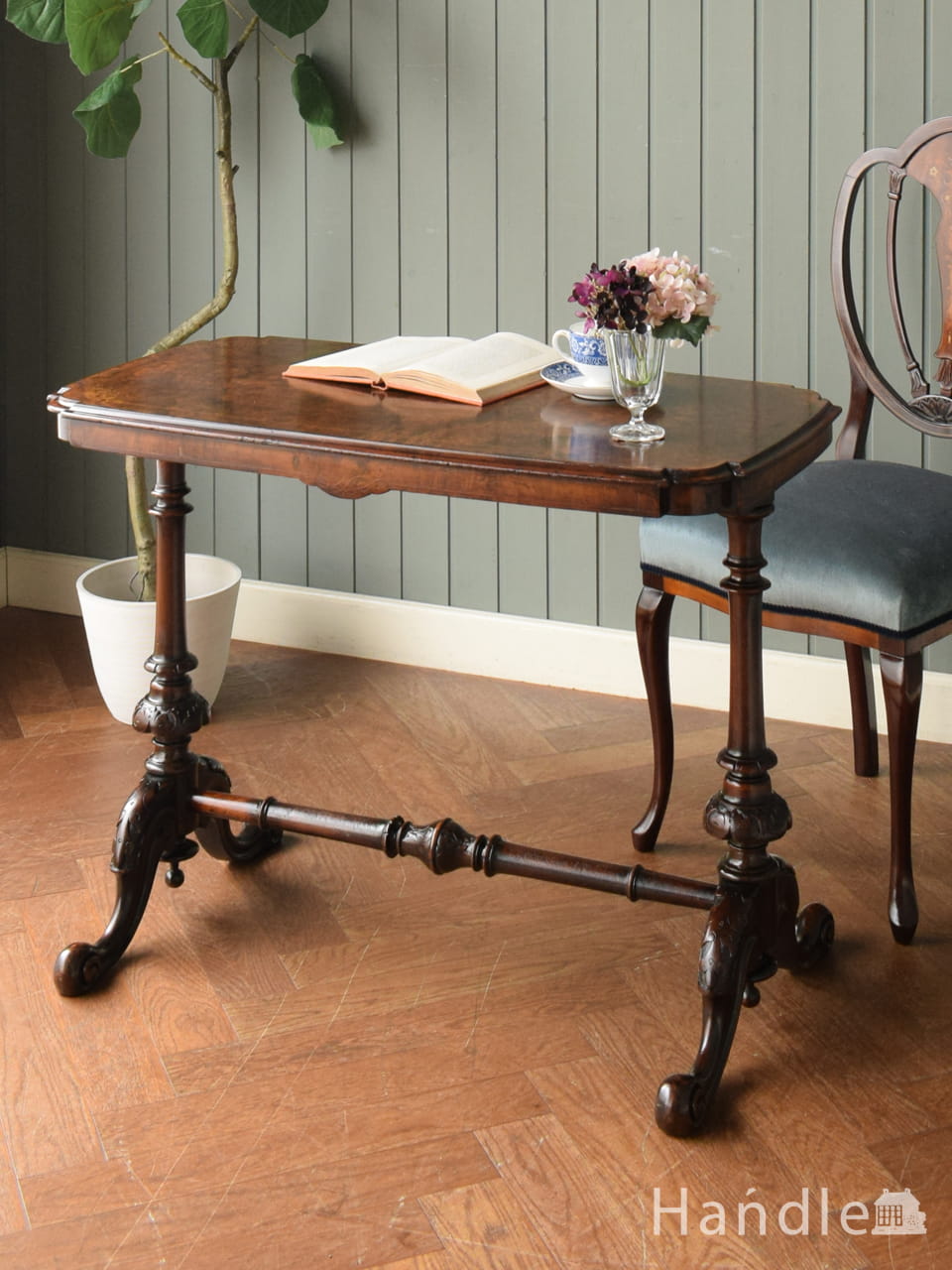 1910年代のアンティーク アイアンのカフェテーブル＆BROOKLYN SLATE Co