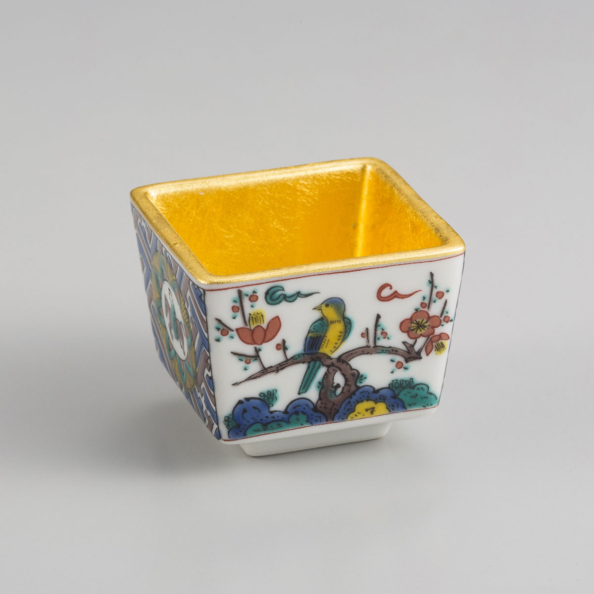 九谷焼 | 金沢金箔の箔一| HAKUICHI STYLE