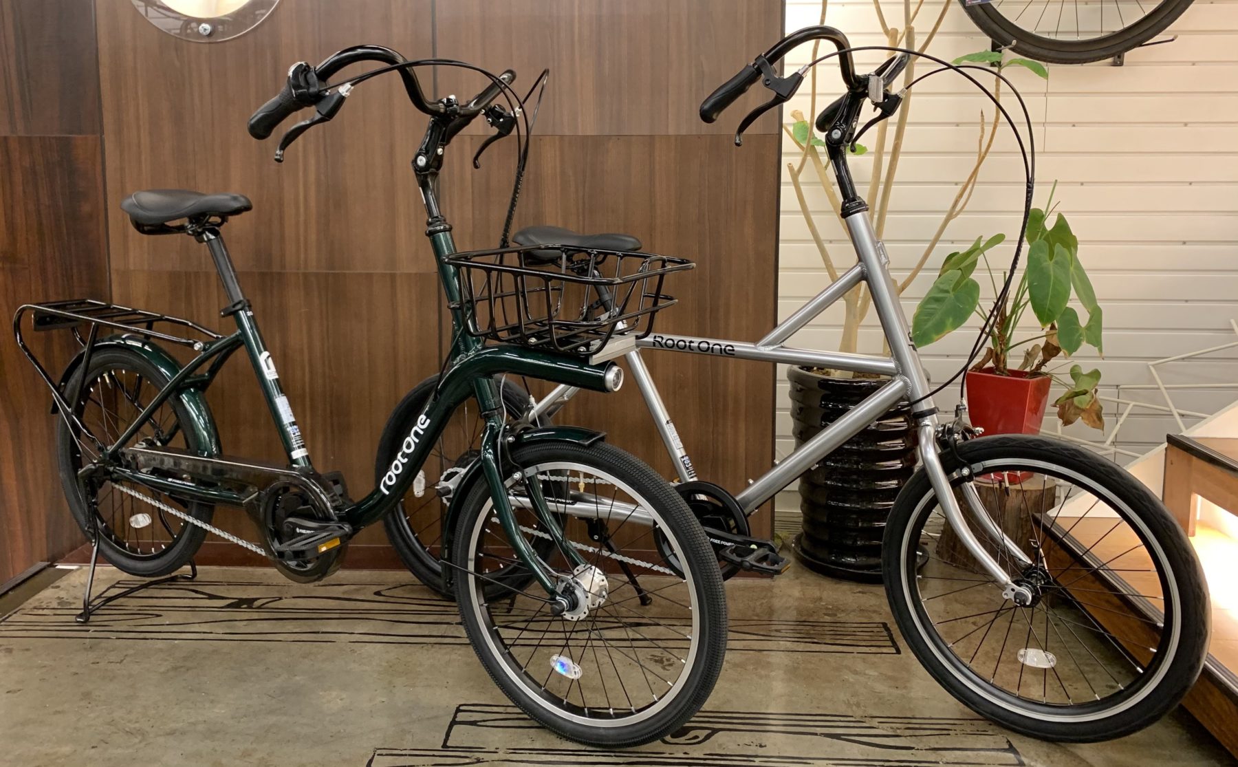 フリーパワー取り付け済の小径車 Root Oneの試乗車が到着!!｜バイク