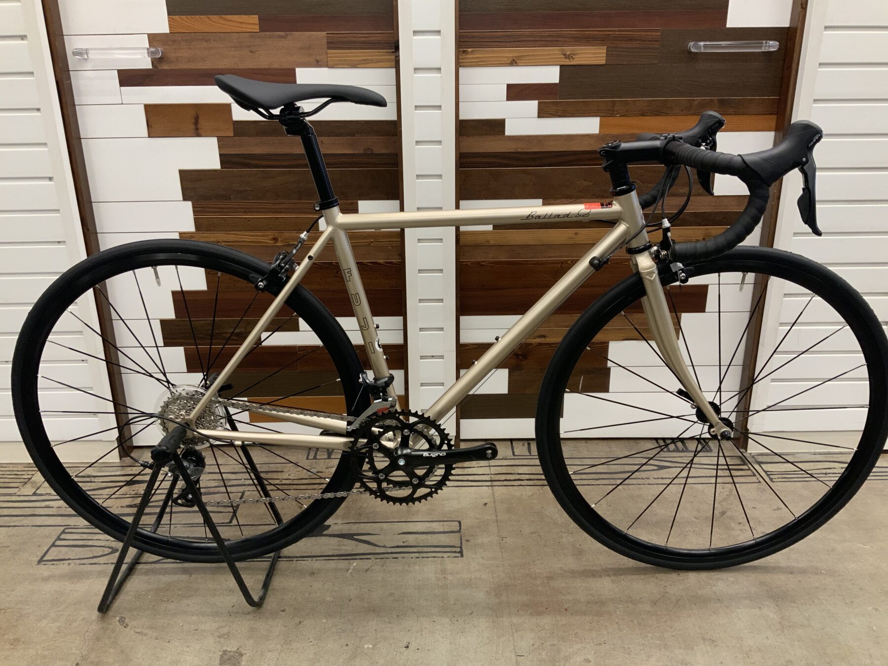 クロモリフレームのロードバイク入荷しました！｜バイク・自転車の購入