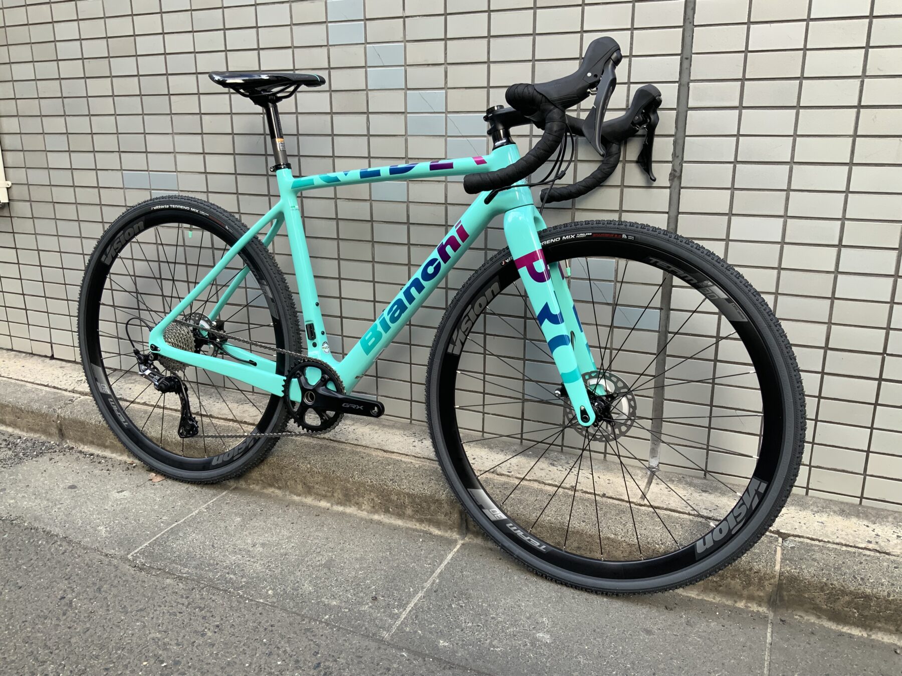 知る人ぞ知るBianchiのレーシングシクロクロスバイク・・・・｜バイク