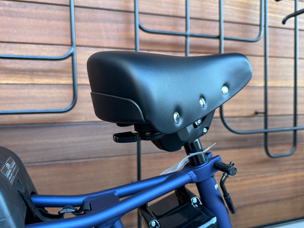 上杉本店】ギュットアニーズDX 押し歩き（BE-FAW031/パナソニック/電動