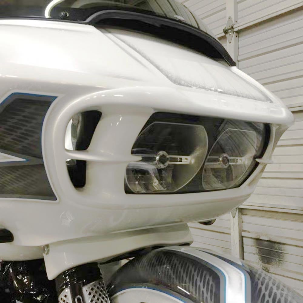 FLTR ロードグライド用 ベントインサート＆ベゼル｜ハーレーカスタム