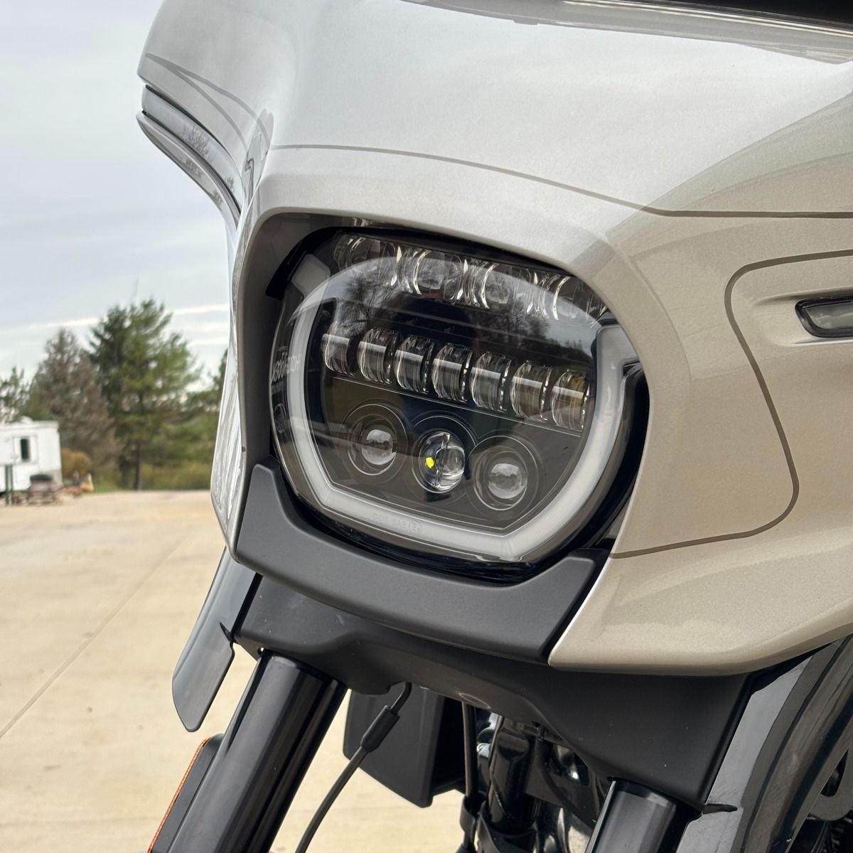 2024以降 FLHXモデル HALOMAKER LEDヘッドライト ブラック HOGWORKZ