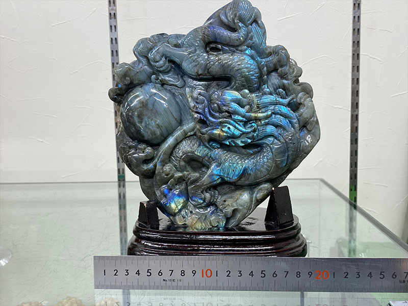 ラブラドライト龍置物 No,2052 | 天然石・パワーストーンの卸専門店