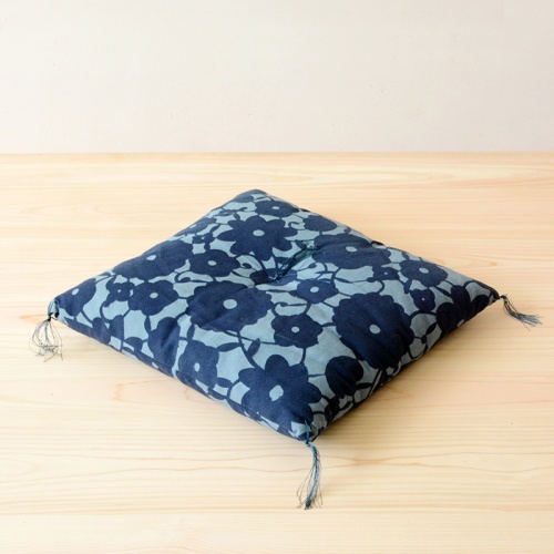 駿河和染 のれん｜ひのき無垢家具｜ヒノキクラフト