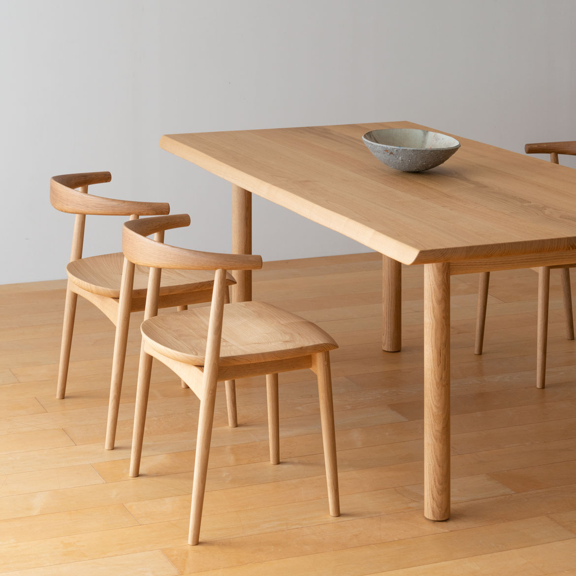 KURINOKI セミアームチェア | 飛騨産業株式会社【公式】 | 飛騨の家具